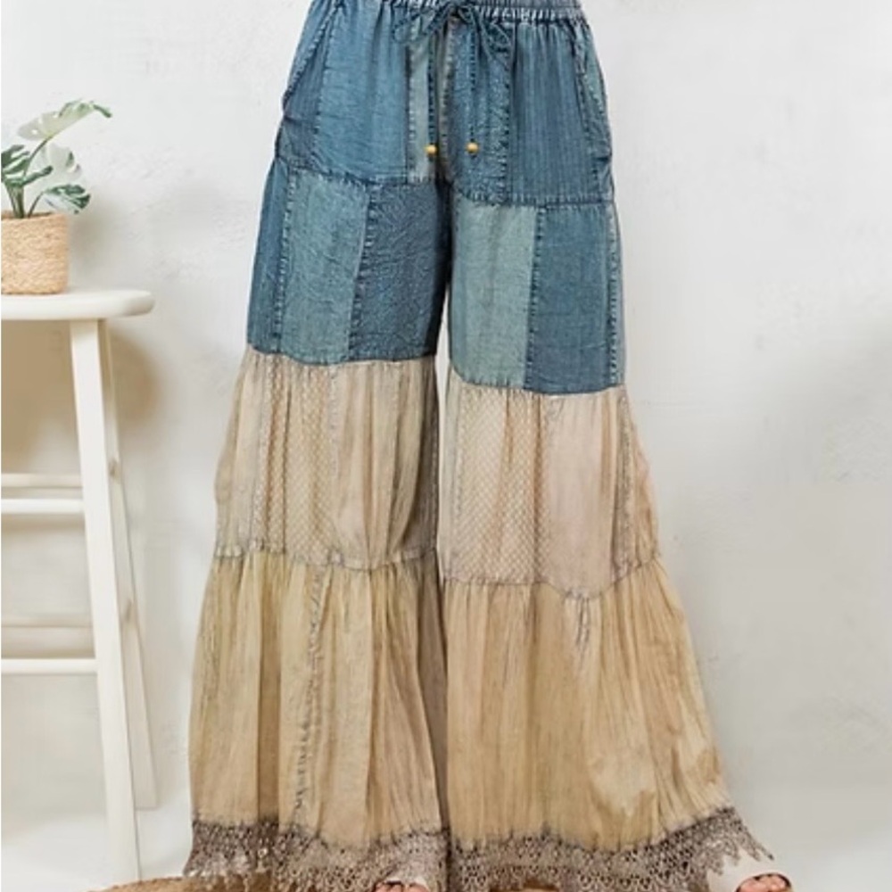 NWT-Young Threads Tiered Wide Leg Pant - Picture 4 of 6